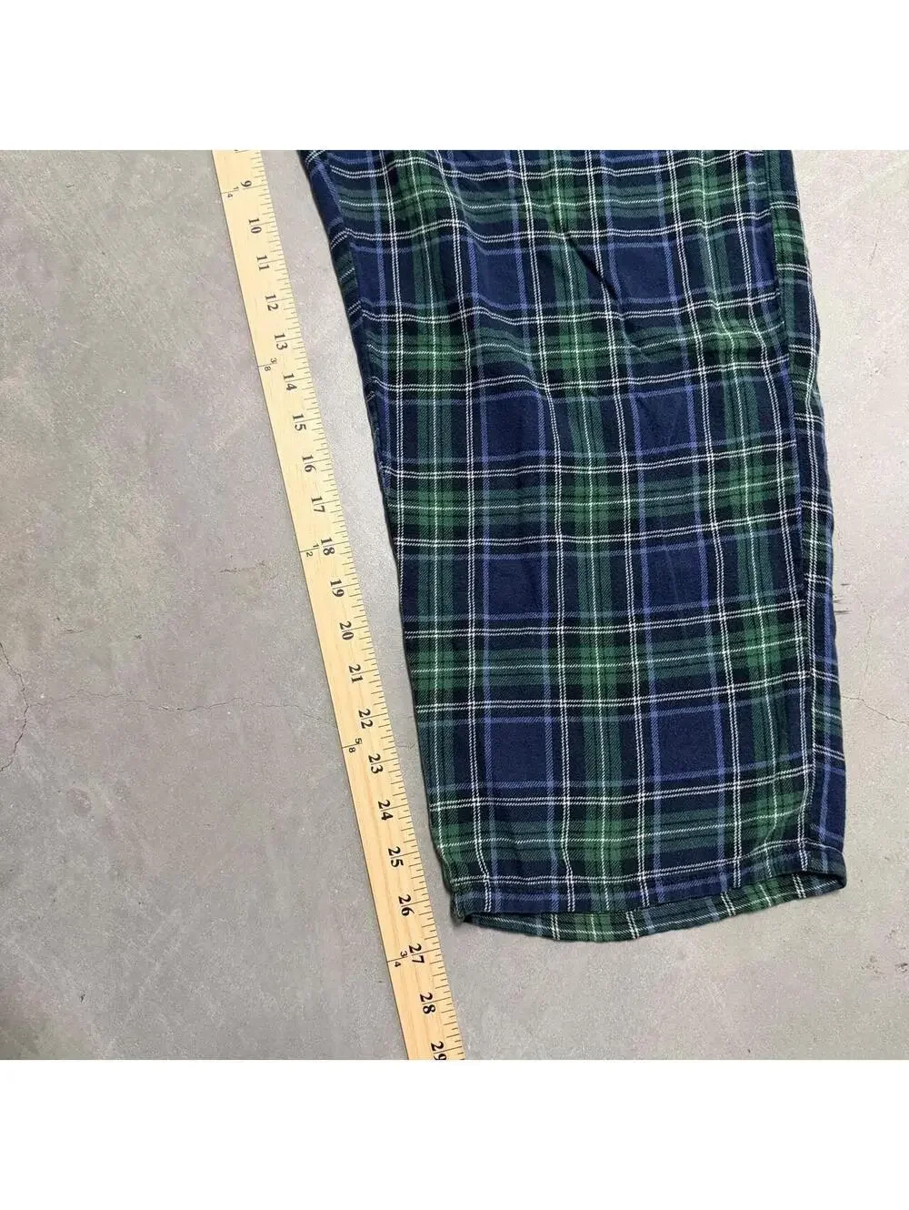 2000s Green and Blue Plaid Fruit of the Loom Men's Pajama Bottoms Sized Large